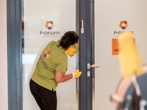 Gebäudereinigung Gummersbach 12 Unternehmen & Gewerbeflächen